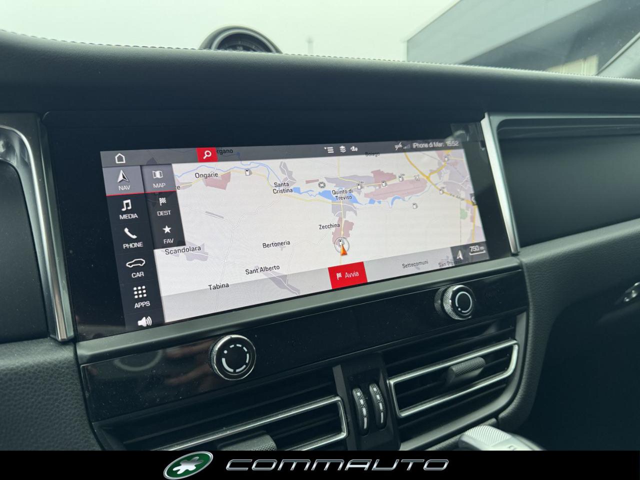 PORSCHE Macan 2.0 - 20