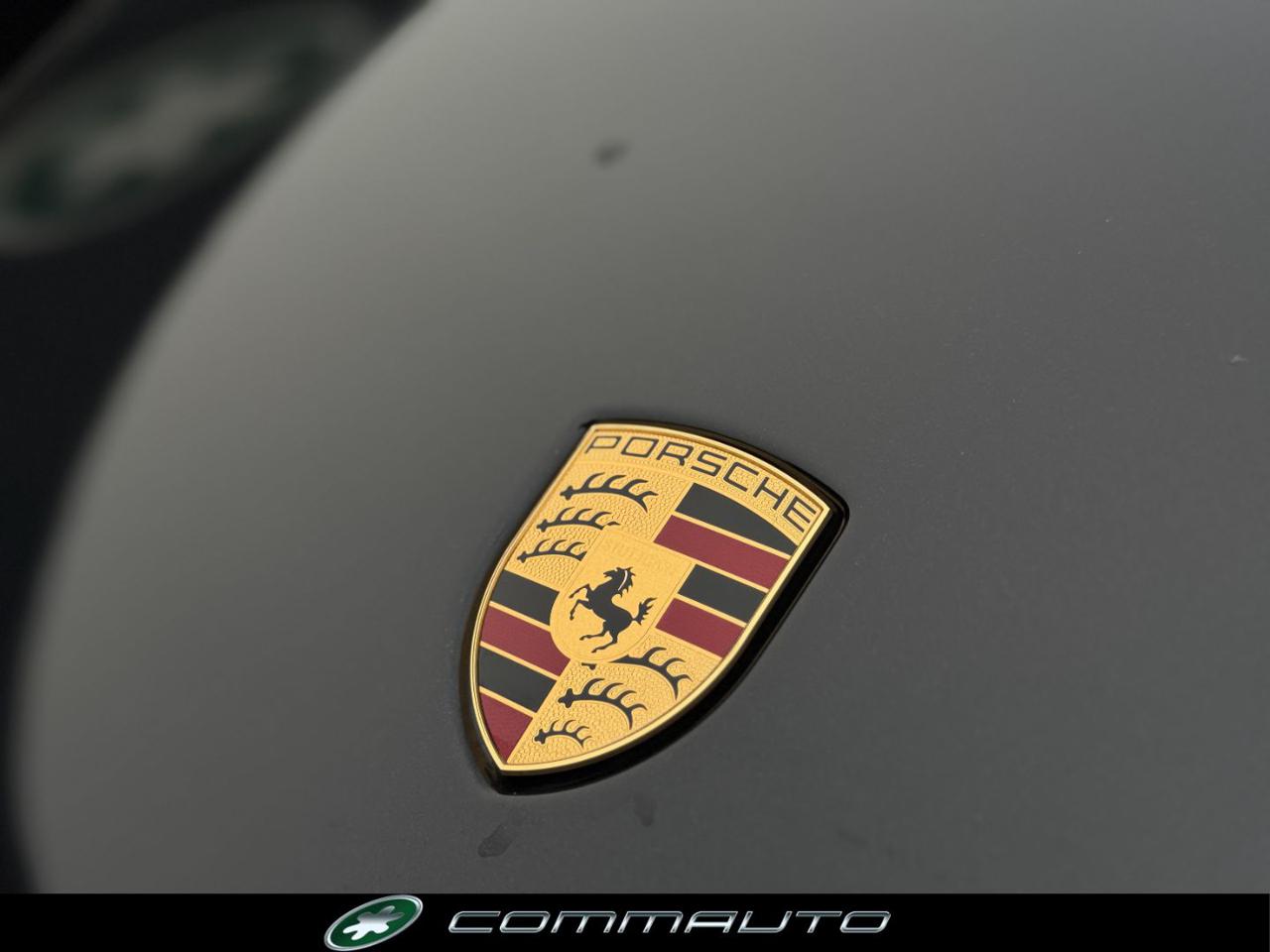 PORSCHE Macan 2.0 - 32