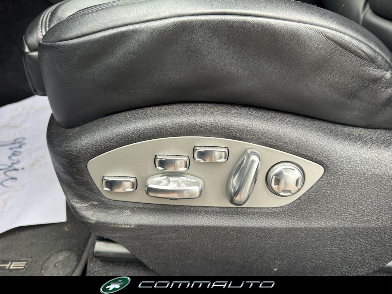 PORSCHE Macan 2.0 - 14