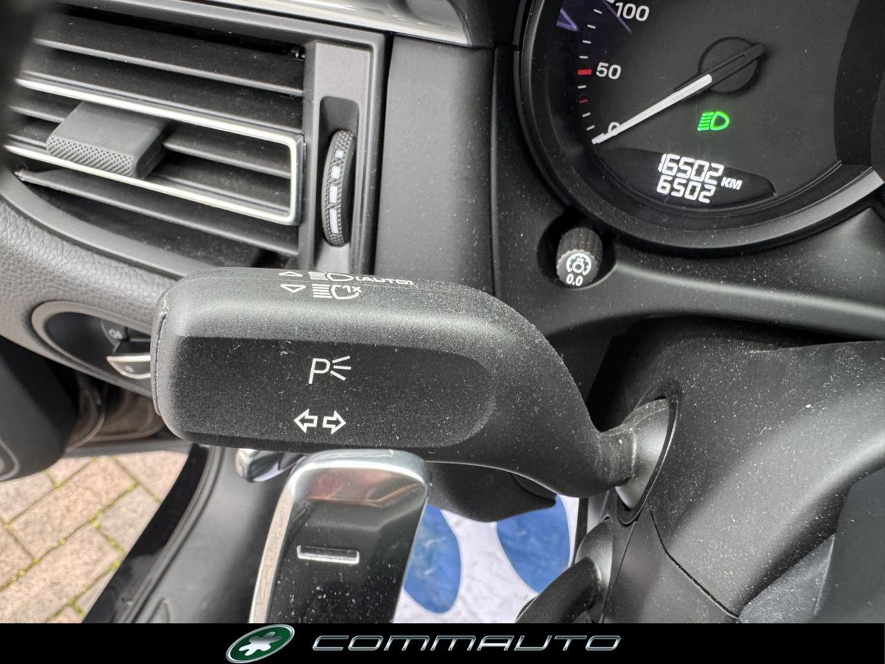 PORSCHE Macan 2.0 - 16