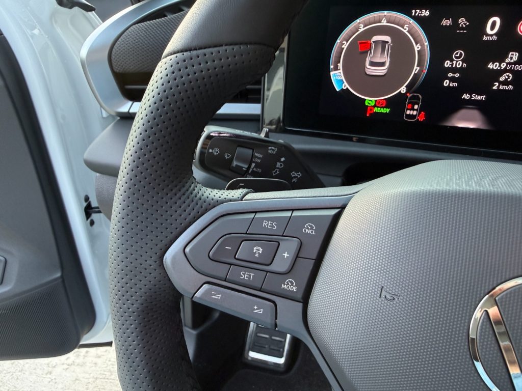 VOLKSWAGEN T-Roc Nuova 1.5 eTSI DSG R-Line GANCIO Black Style LED - 11