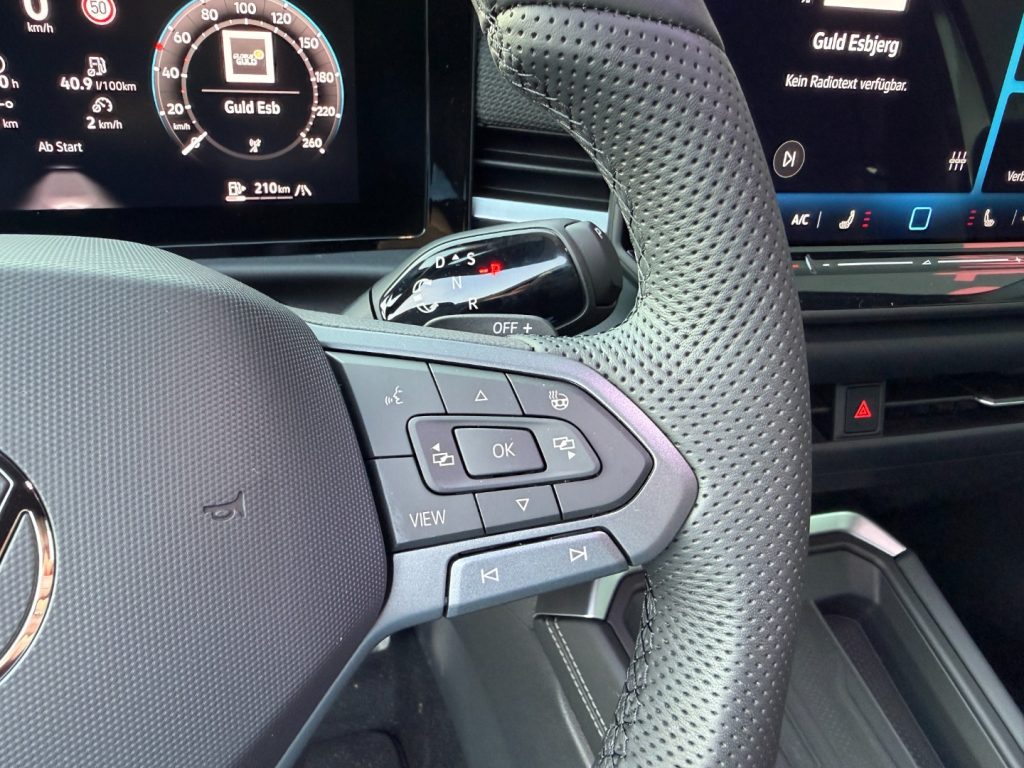 VOLKSWAGEN T-Roc Nuova 1.5 eTSI DSG R-Line GANCIO Black Style LED - 12