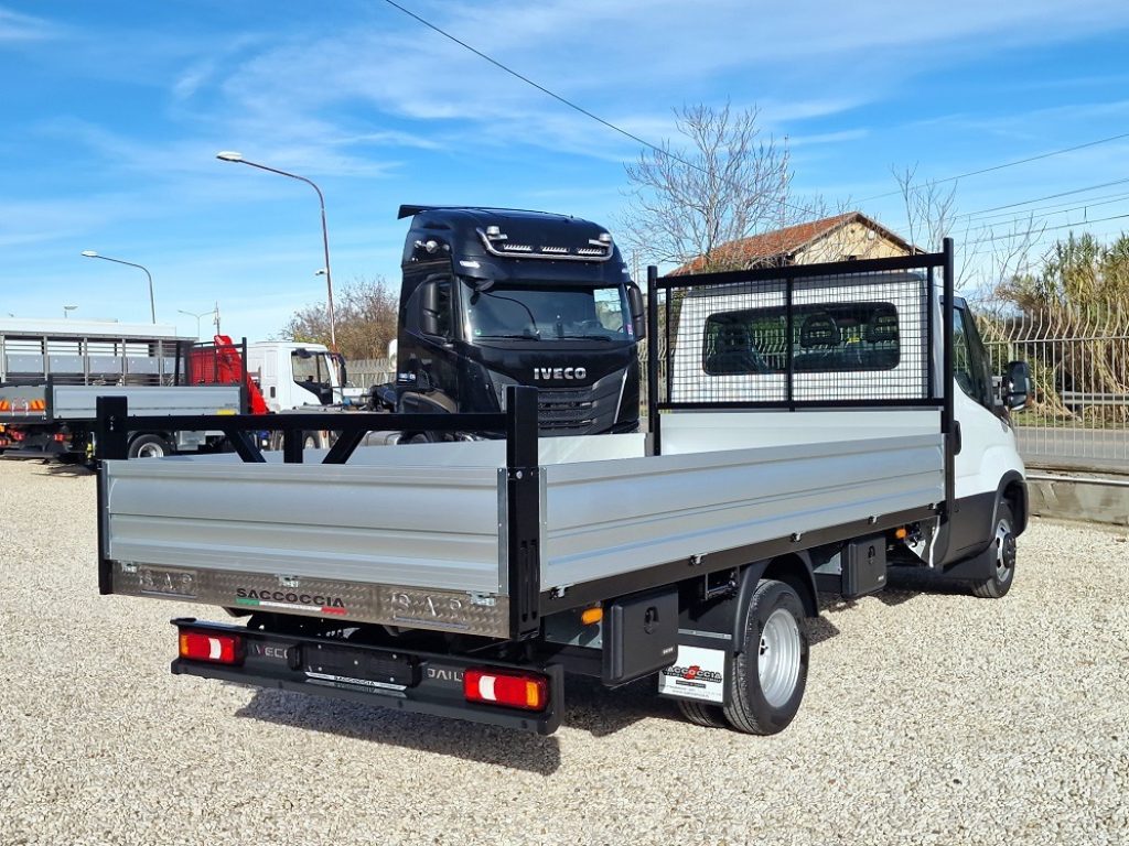 IVECO DAILY  35C18 E6 NUOVO + CASSONE FISSO da 4,40 - 2