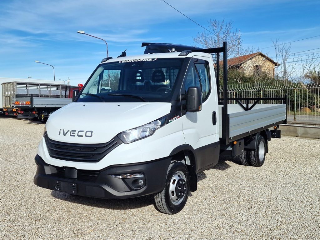 IVECO DAILY  35C18 E6 NUOVO + CASSONE FISSO da 4,40 - 3