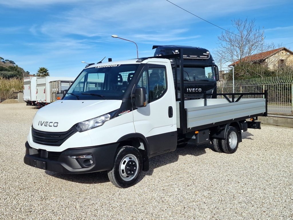 IVECO DAILY  35C18 E6 NUOVO + CASSONE FISSO da 4,40 - 18