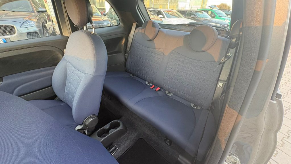 FIAT 500 1.0 Hybrid Cult - 11