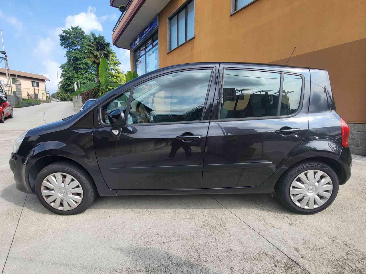 RENAULT Modus 1.2 16V Live - 4