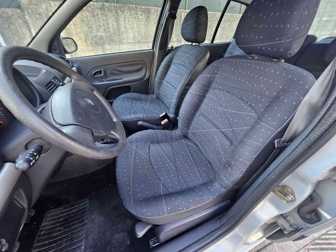 RENAULT Clio 1.2 16V cat 5 porte Symbol - 9