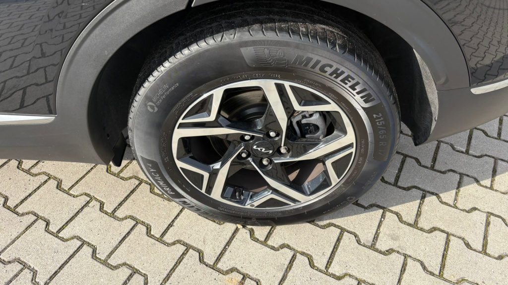 KIA Sportage 1.6 TGDi MHEV Business - 6