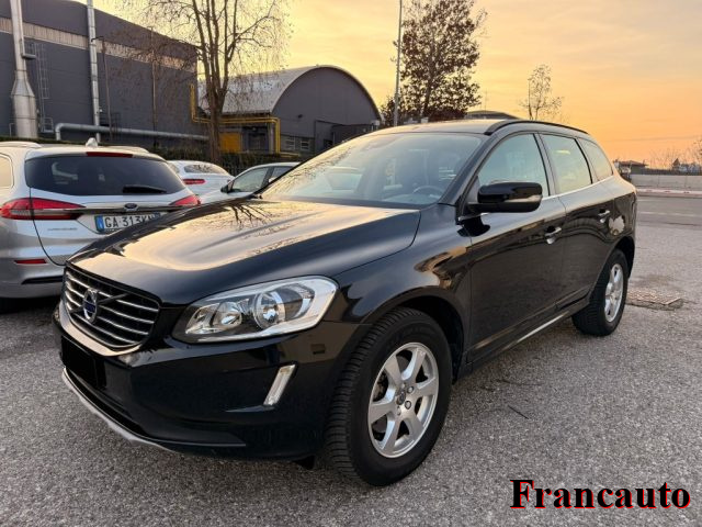 VOLVO XC60 Nero metallizzato