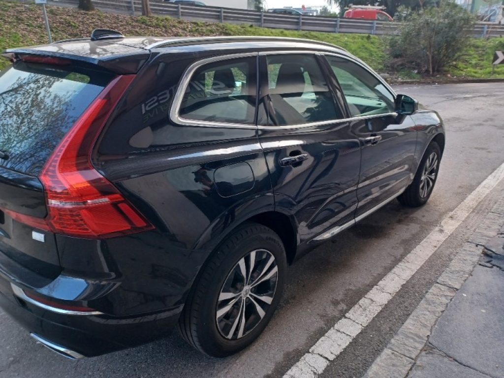 VOLVO XC60 T6 Recharge Plug-in Hybrid AWD Inscription Express - 9