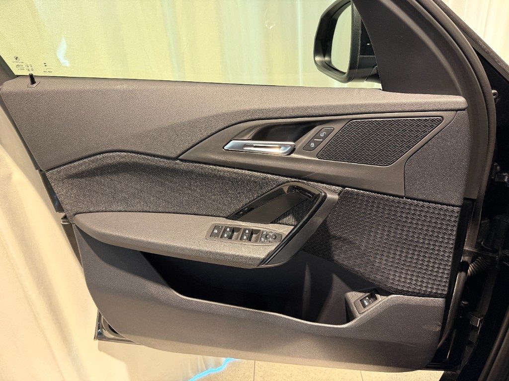 BMW X1 sDrive 18d Msport LED 18 Navi Camera - 17