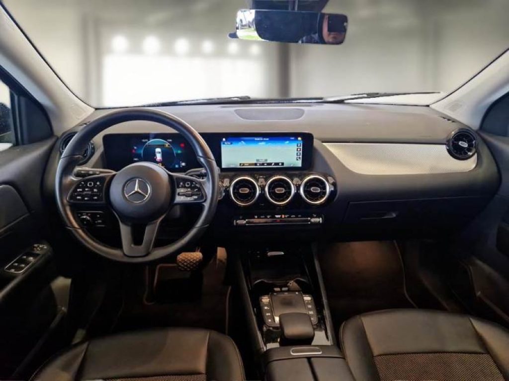 MERCEDES-BENZ GLA 180 d Automatic Business Extra SOLO 57000 KM IVA ESP - 3