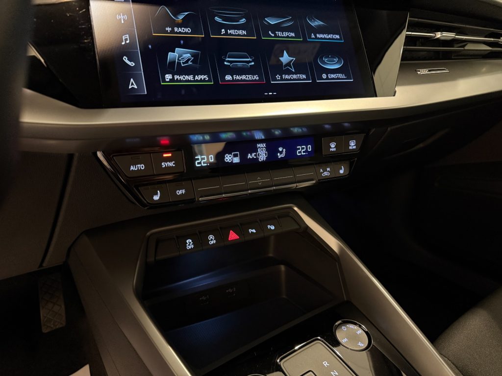 AUDI A3 Sportback 35 TFSI S tronic Advanced Navi LED Cam - 14