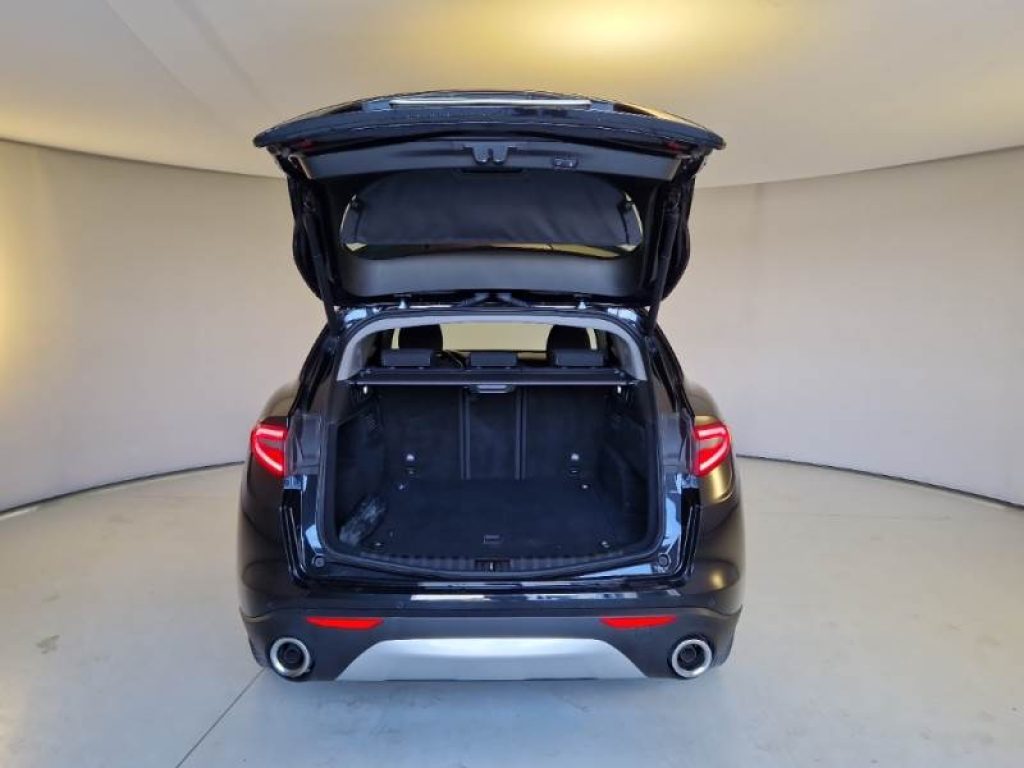 ALFA ROMEO Stelvio 2.2 Turbodiesel 190 CV AT8 Q4 Business - 4