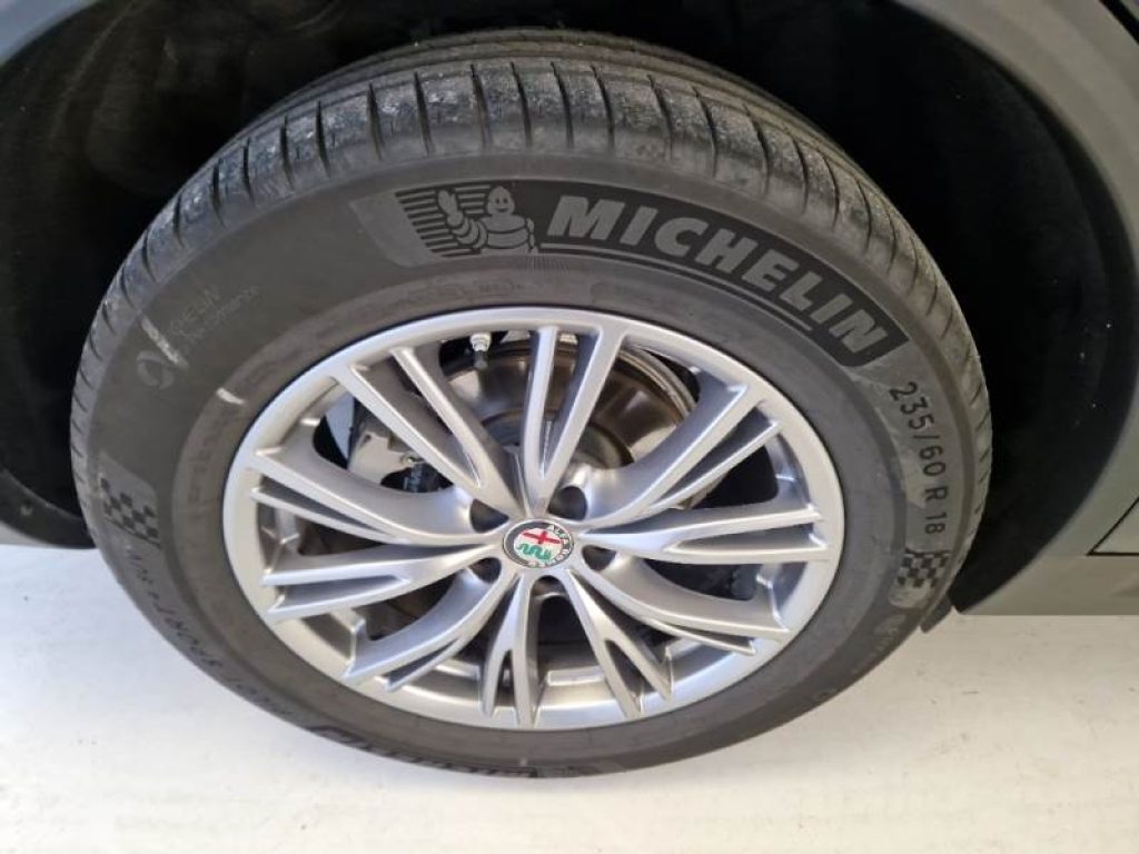 ALFA ROMEO Stelvio 2.2 Turbodiesel 190 CV AT8 Q4 Business - 8