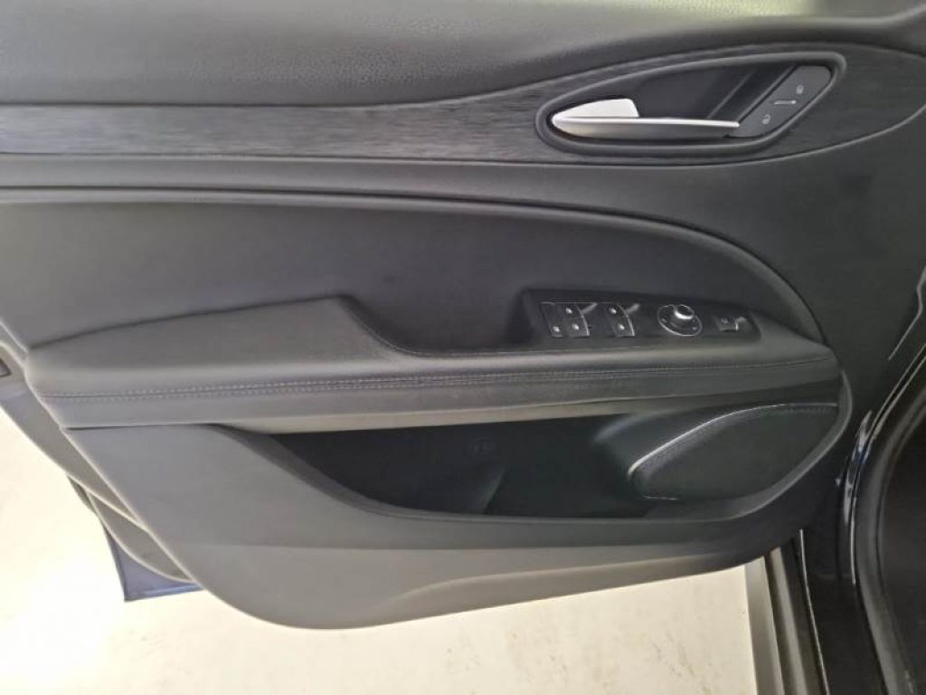 ALFA ROMEO Stelvio 2.2 Turbodiesel 190 CV AT8 Q4 Business - 9
