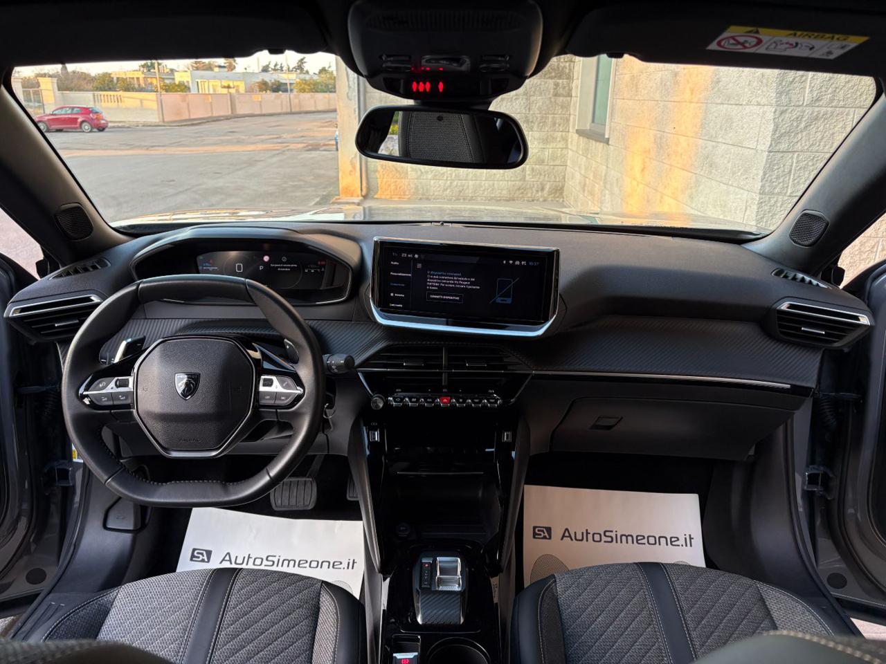 PEUGEOT 2008 1.5 BlueHDi 130 S&S EAT8 Allure - 12