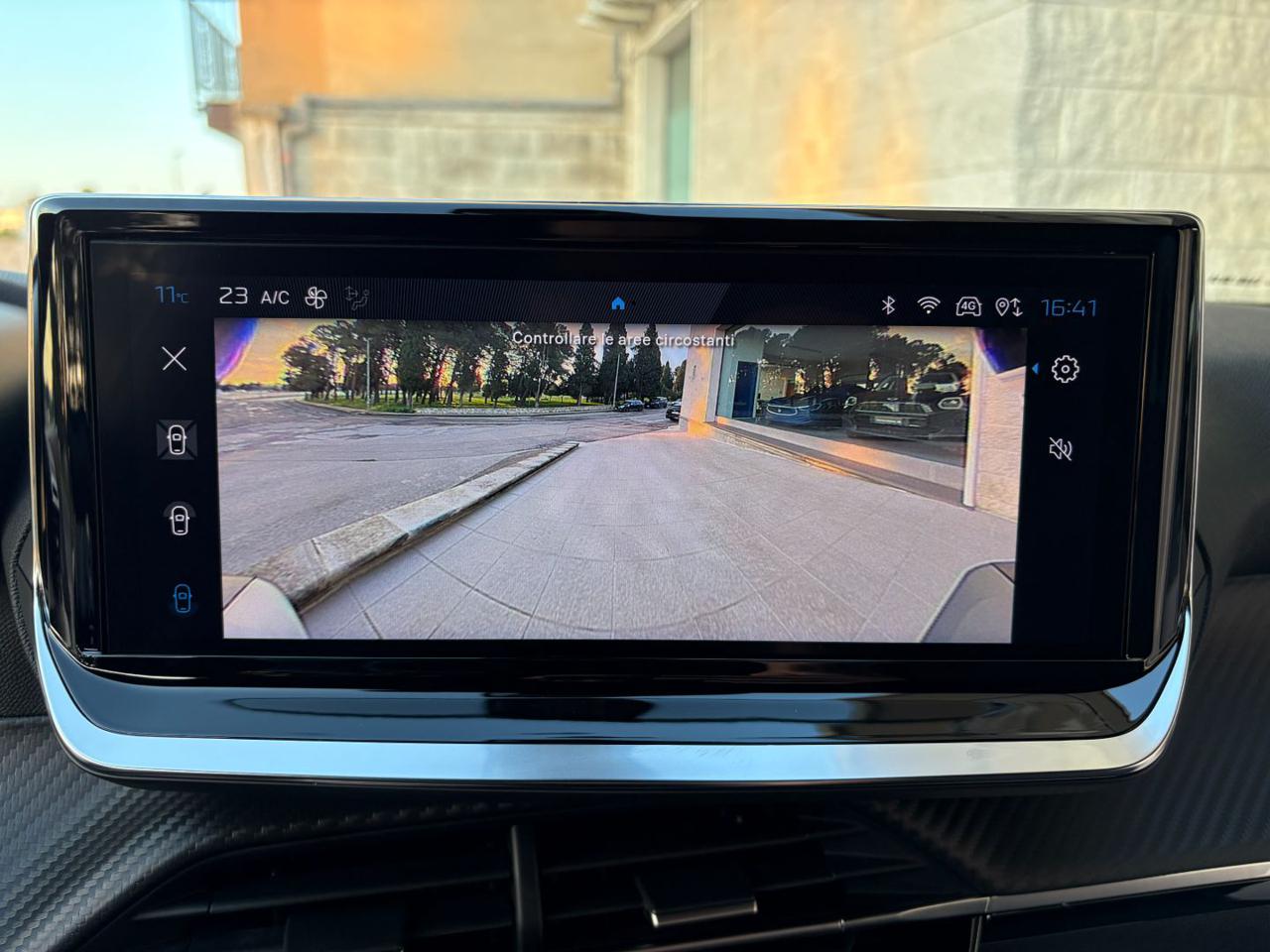 PEUGEOT 2008 1.5 BlueHDi 130 S&S EAT8 Allure - 15