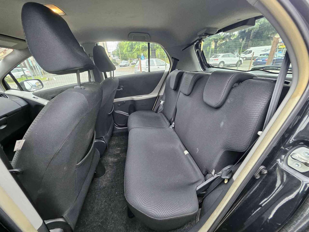 TOYOTA Yaris 1.3 5 porte M-MT Sol - 6