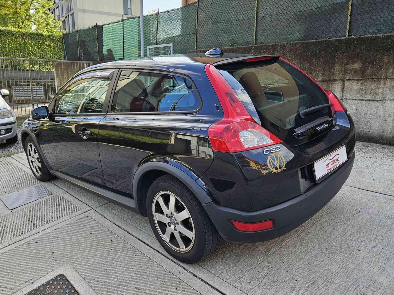 VOLVO C30 1.6 D Momentum  NEOPATENTATI OK !! - 5