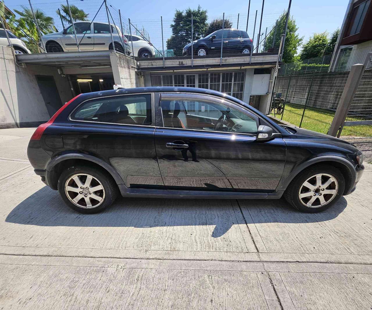 VOLVO C30 1.6 D Momentum  NEOPATENTATI OK !! - 6