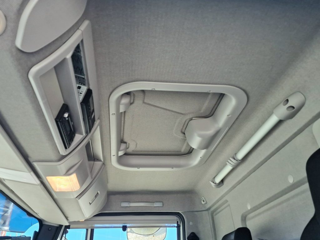 IVECO EUROCARGO 75E21 P EURO 6 FURGONE 7,30 SPONDA - 14