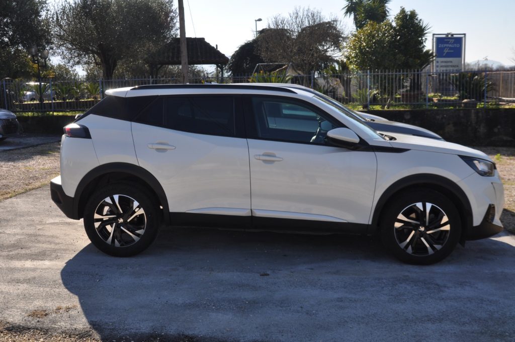 PEUGEOT 2008 BlueHDi 110 S&S Active Pack - 4