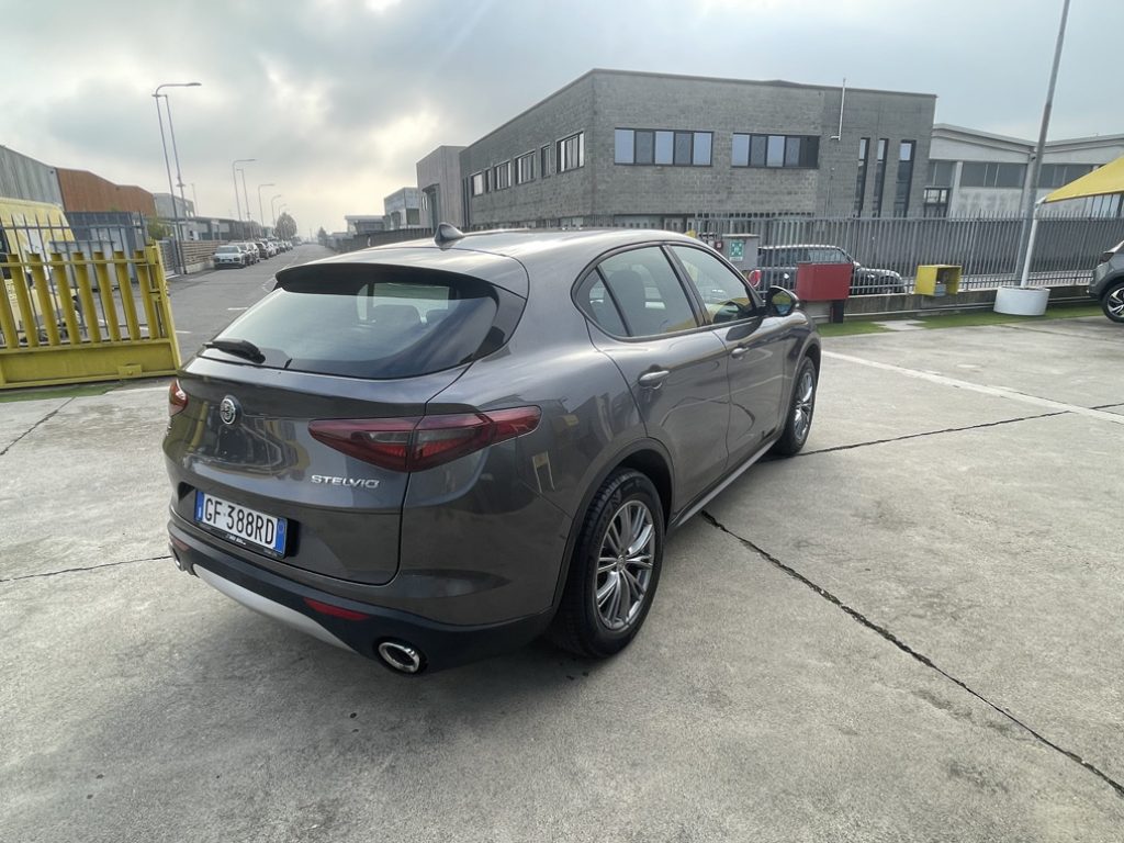 ALFA ROMEO Stelvio 2.2 Turbodiesel 190 CV AT8 Q4 Business - 5