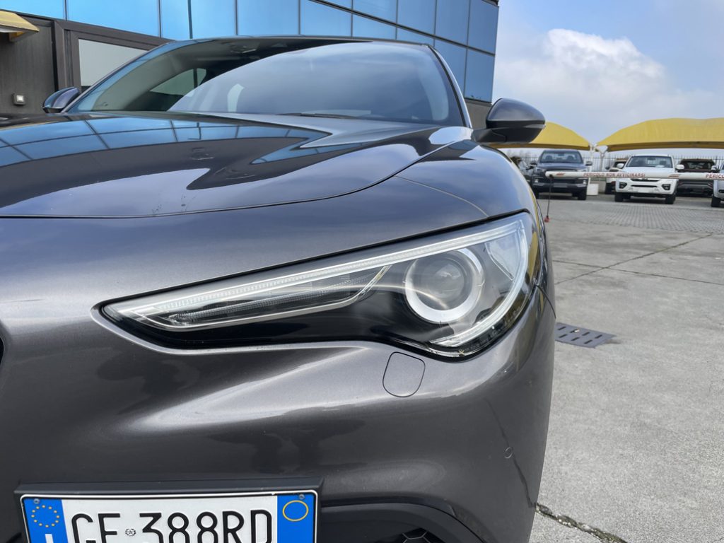 ALFA ROMEO Stelvio 2.2 Turbodiesel 190 CV AT8 Q4 Business - 9