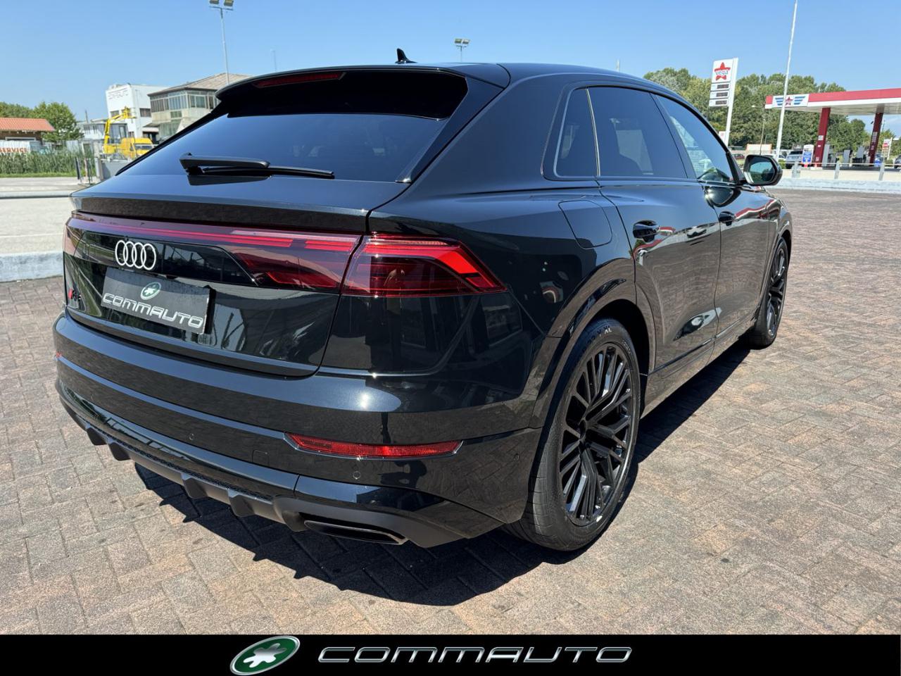 AUDI Q8 SUV 50 TDI 286 CV quattro S line edition 4 R.STERZ - 4