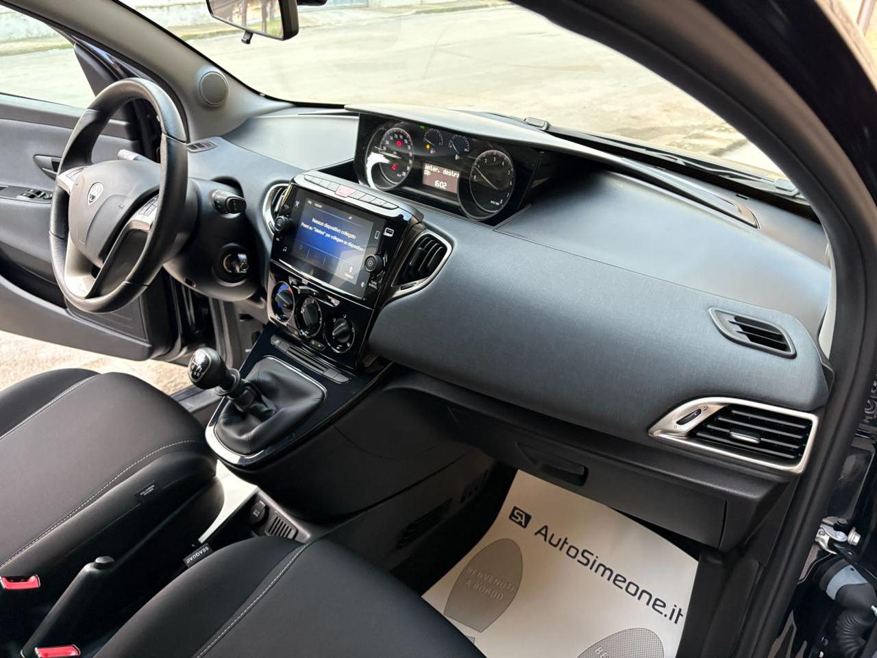 LANCIA Ypsilon 1.0 FireFly 5 porte S&S Hybrid Gold 5 posti. - 16