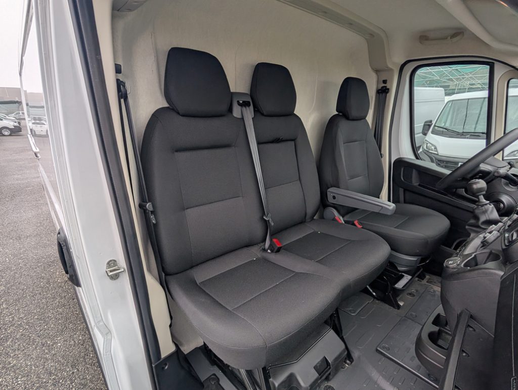 PEUGEOT Boxer 33 2.2 BlueHDi 140 S&S PM-TM Furgone - 23