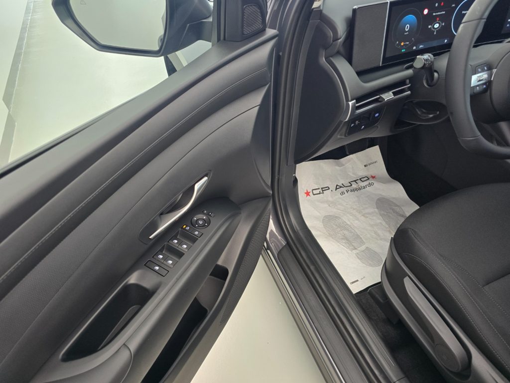 HYUNDAI Tucson 1.6 CRDI 48V DCT Business - 24