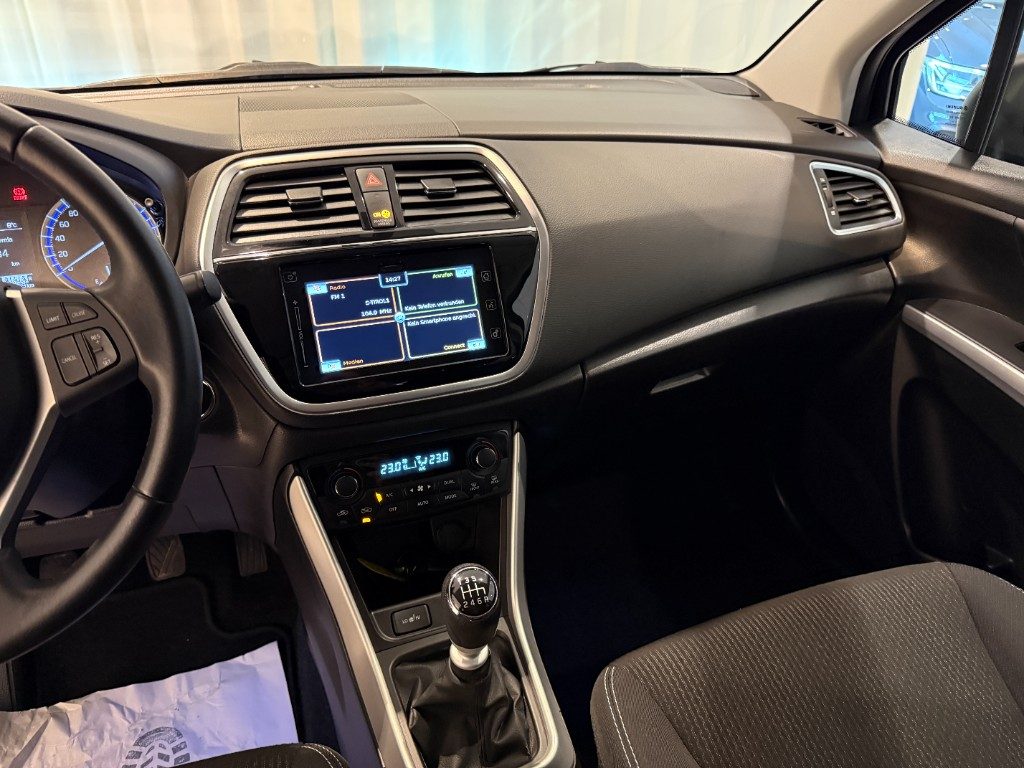 SUZUKI S-Cross 1.4 Boosterjet 4WD All Grip Cool App Connect - 9