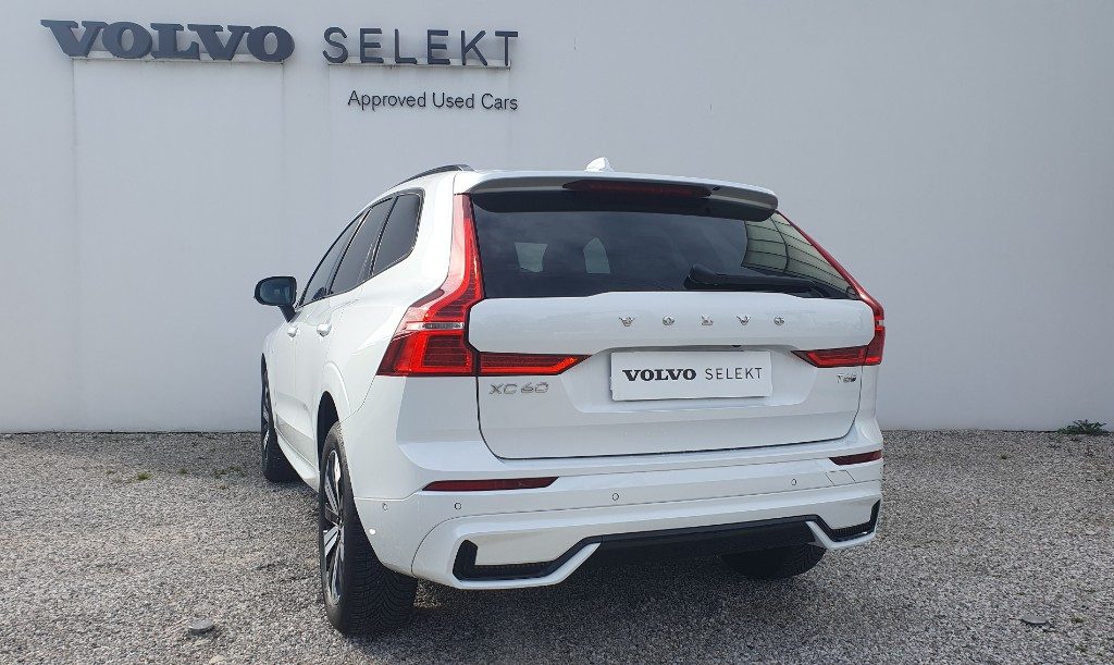 VOLVO XC60 T6 Plug-in hybrid AWD automatico Plus Dark - Foto 3