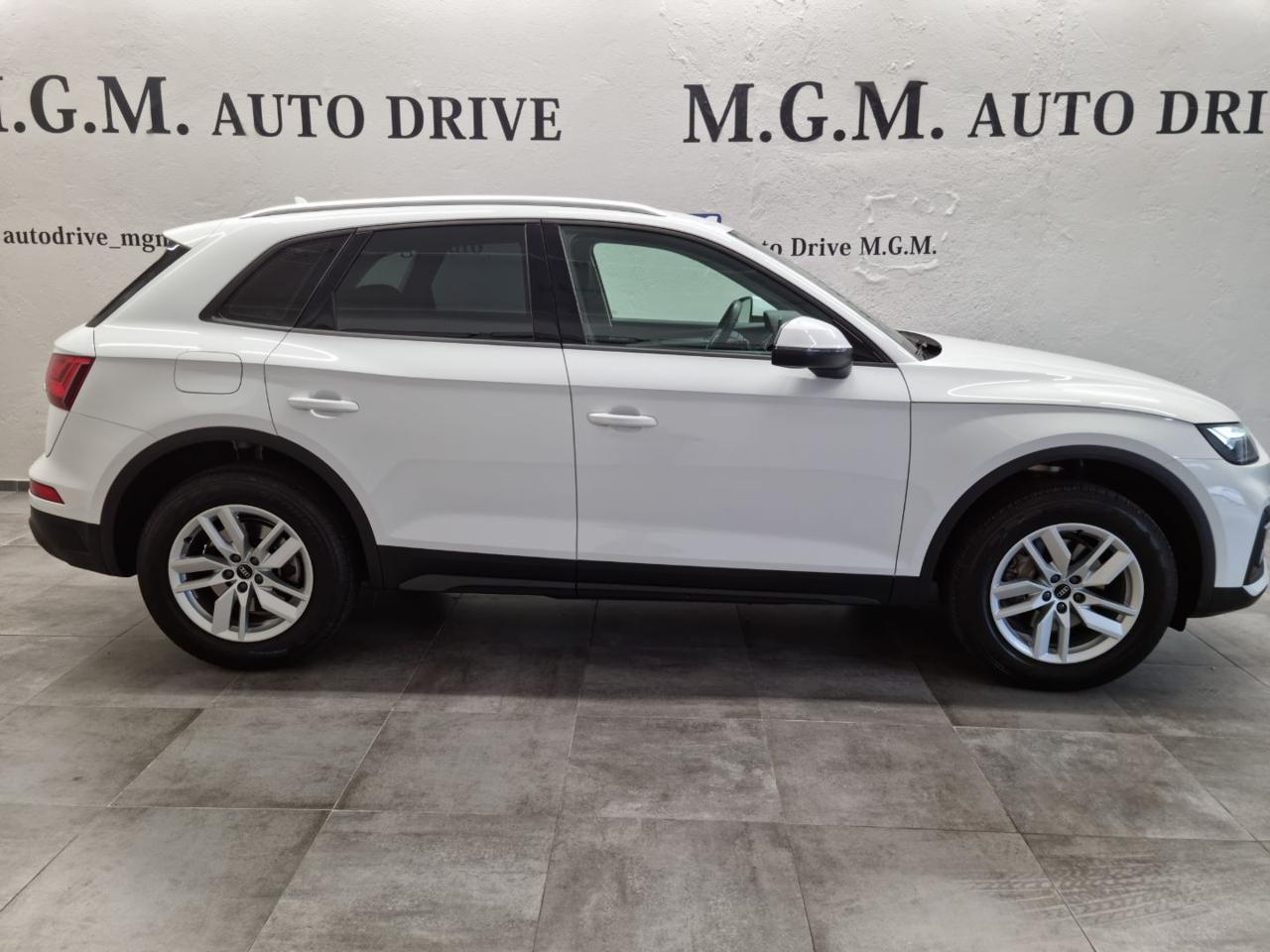 AUDI Q5 40 TDI 204 CV quattro S tronic - 4