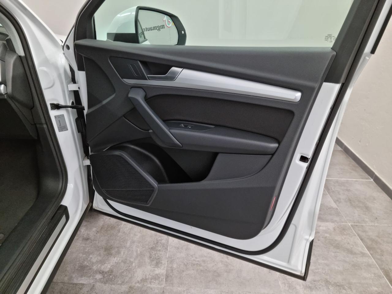 AUDI Q5 40 TDI 204 CV quattro S tronic - 29