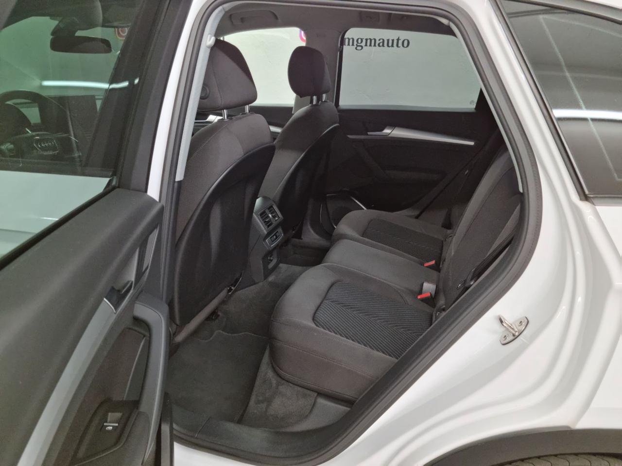 AUDI Q5 40 TDI 204 CV quattro S tronic - 11