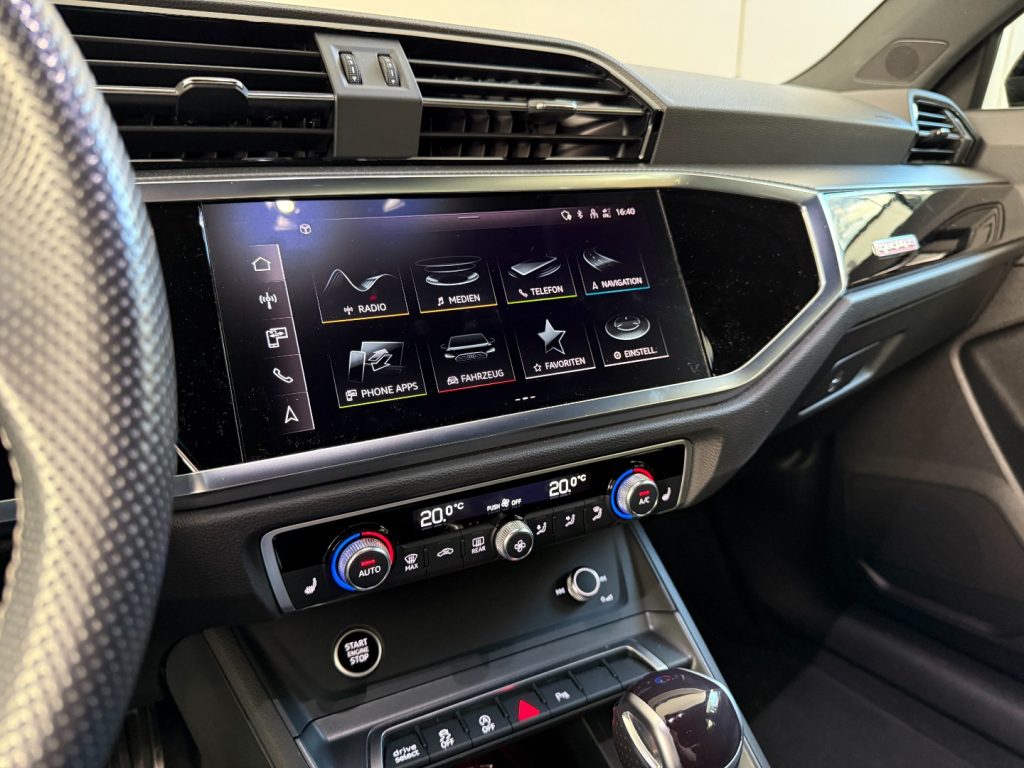 AUDI Q3 40 TFSI quattro S tronic S line Matrix GANCIO 20 - 13