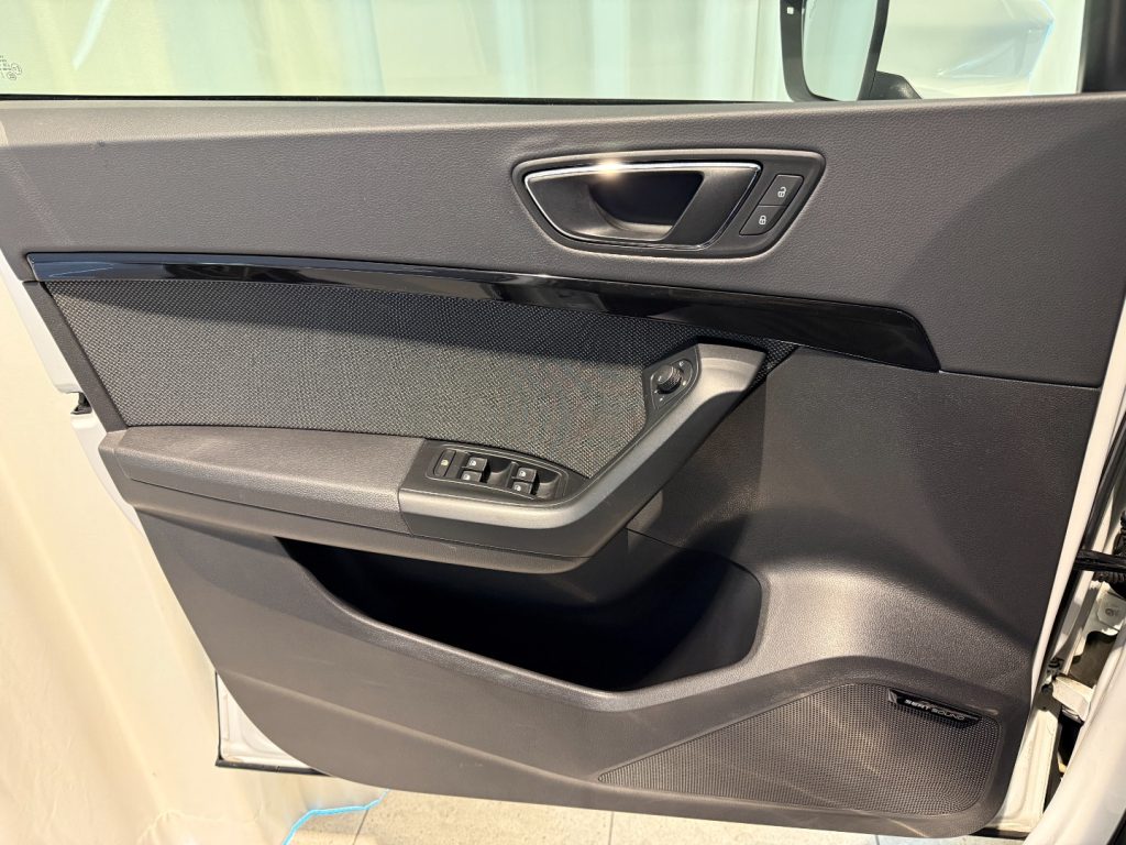 SEAT Ateca 2.0 TDI 4DRIVE DSG XCELLENCE GANCIO LED 19 DCC - 22