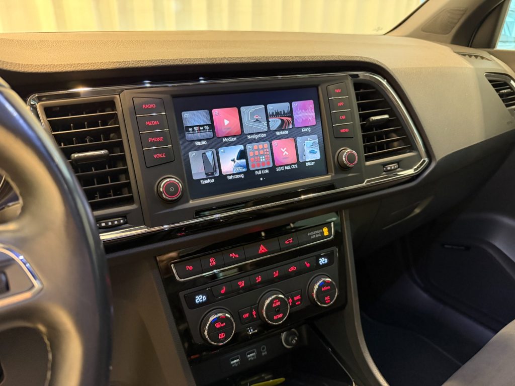 SEAT Ateca 2.0 TDI 4DRIVE DSG XCELLENCE GANCIO LED 19 DCC - 13