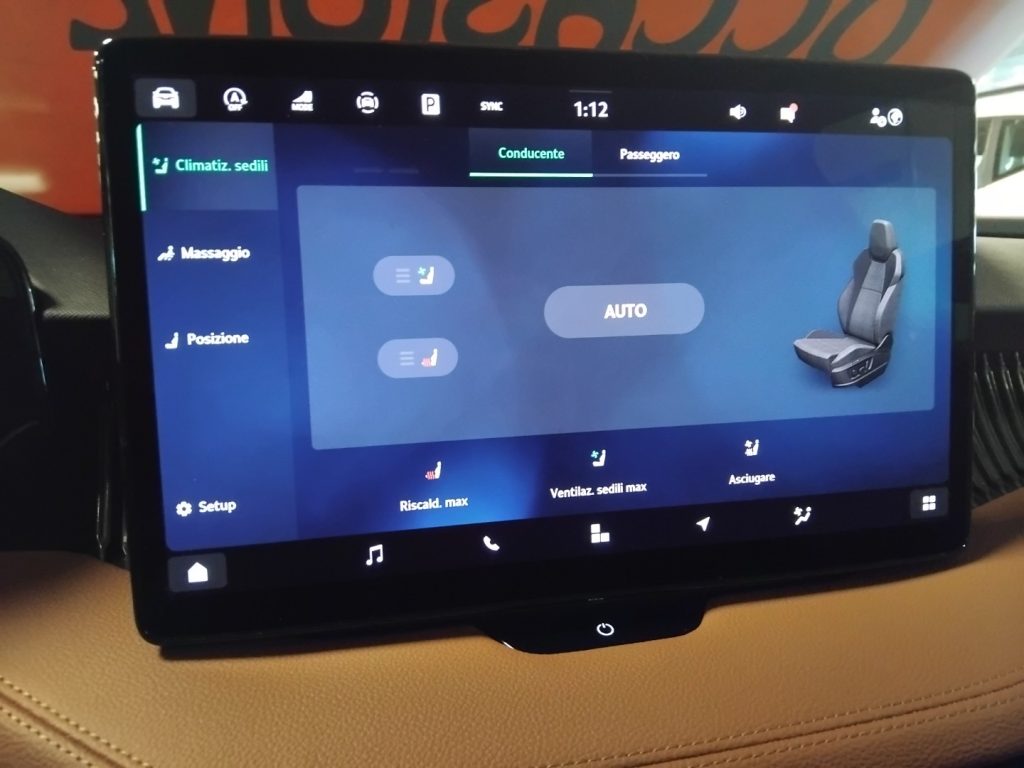 SKODA Superb 2.0 TDI DSG Wagon Laurin&Klement - 17