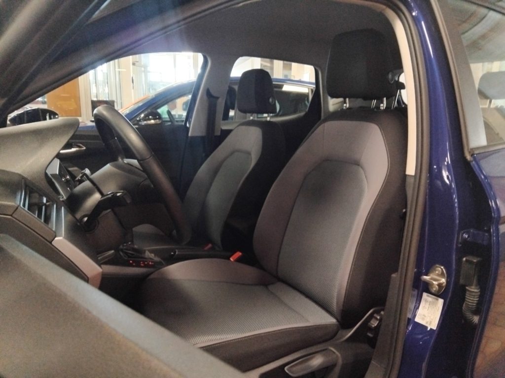 SEAT Arona 1.6 TDI 95 CV DSG Style - 16