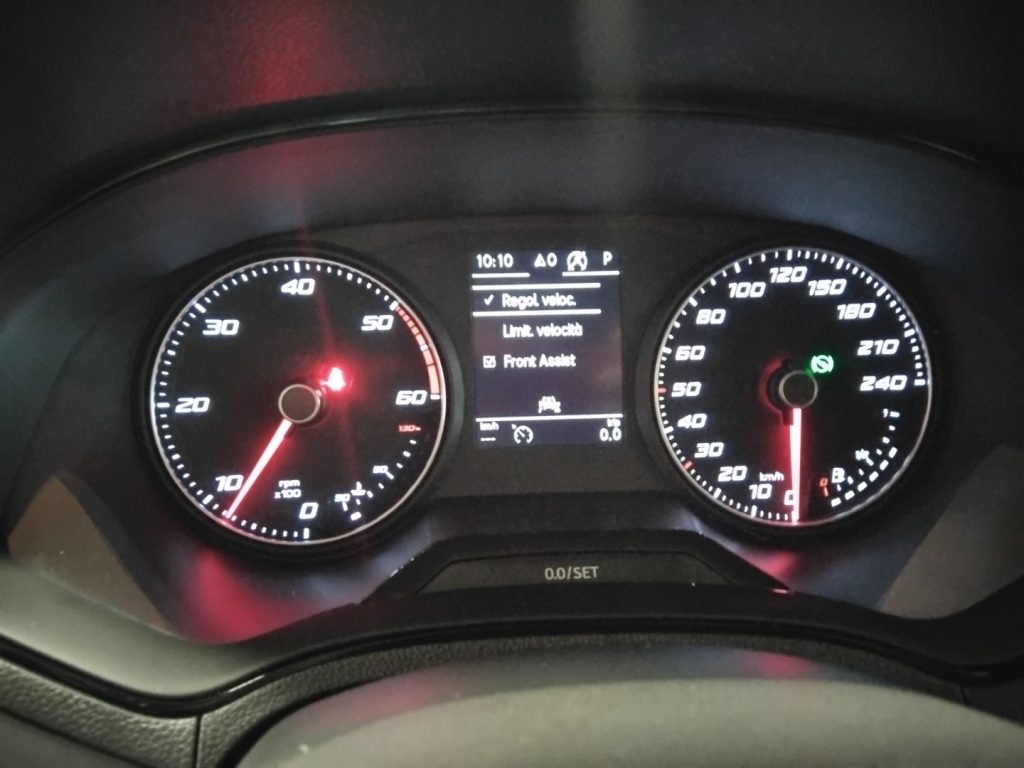 SEAT Arona 1.6 TDI 95 CV DSG Style - 27