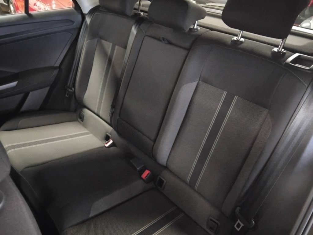 VOLKSWAGEN T-Roc 1.0 TSI Business  NAVI - 9