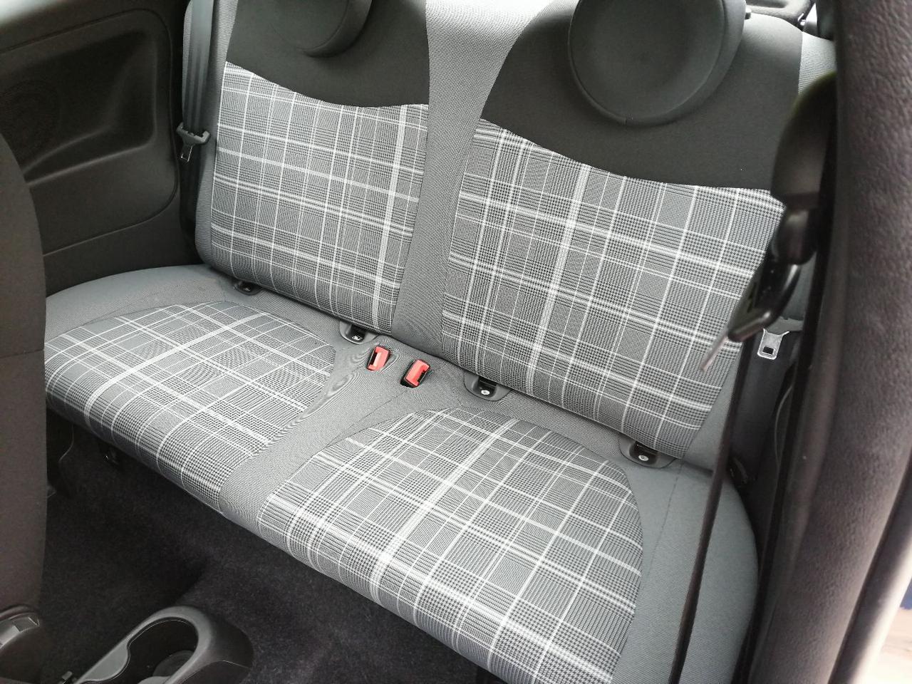 FIAT 500 1.0 Hybrid Lounge - 8