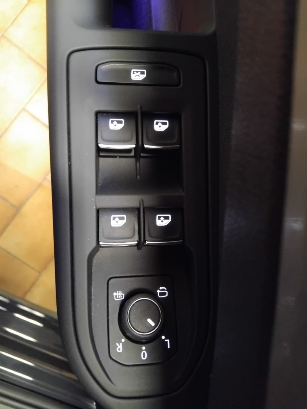 VOLKSWAGEN Golf 1.0 TSI EVO Life MHEV 17 - 16