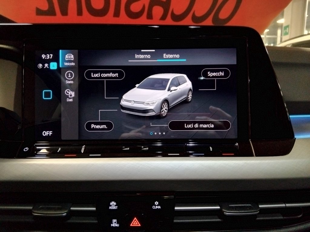 VOLKSWAGEN Golf 1.0 TSI EVO Life MHEV 17 - 22