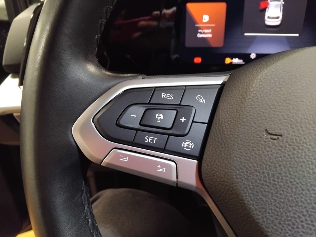 VOLKSWAGEN Golf 1.0 TSI EVO Life MHEV 17 - 29